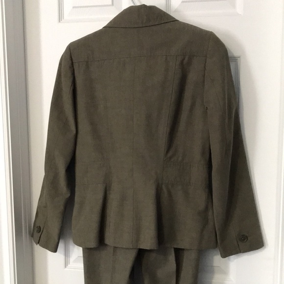 3/$40 Cleo Olive Green Blazer & Pant Suit; Sizes 4 Petite & 2 Petite; Vintage - Picture 3 of 13